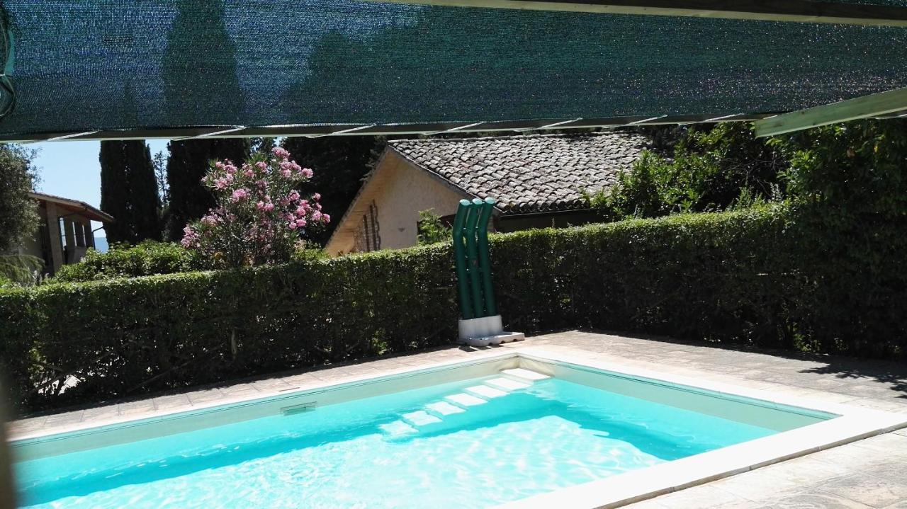 Villa Con Piscina Assisi Exterior photo