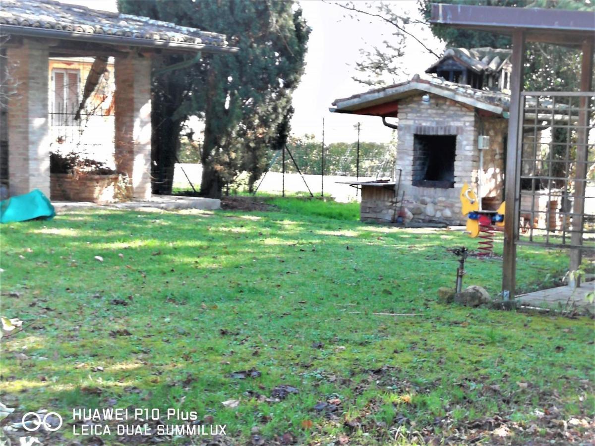 Villa Con Piscina Assisi Exterior photo